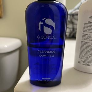 IS Clinical Cleansing Complex.